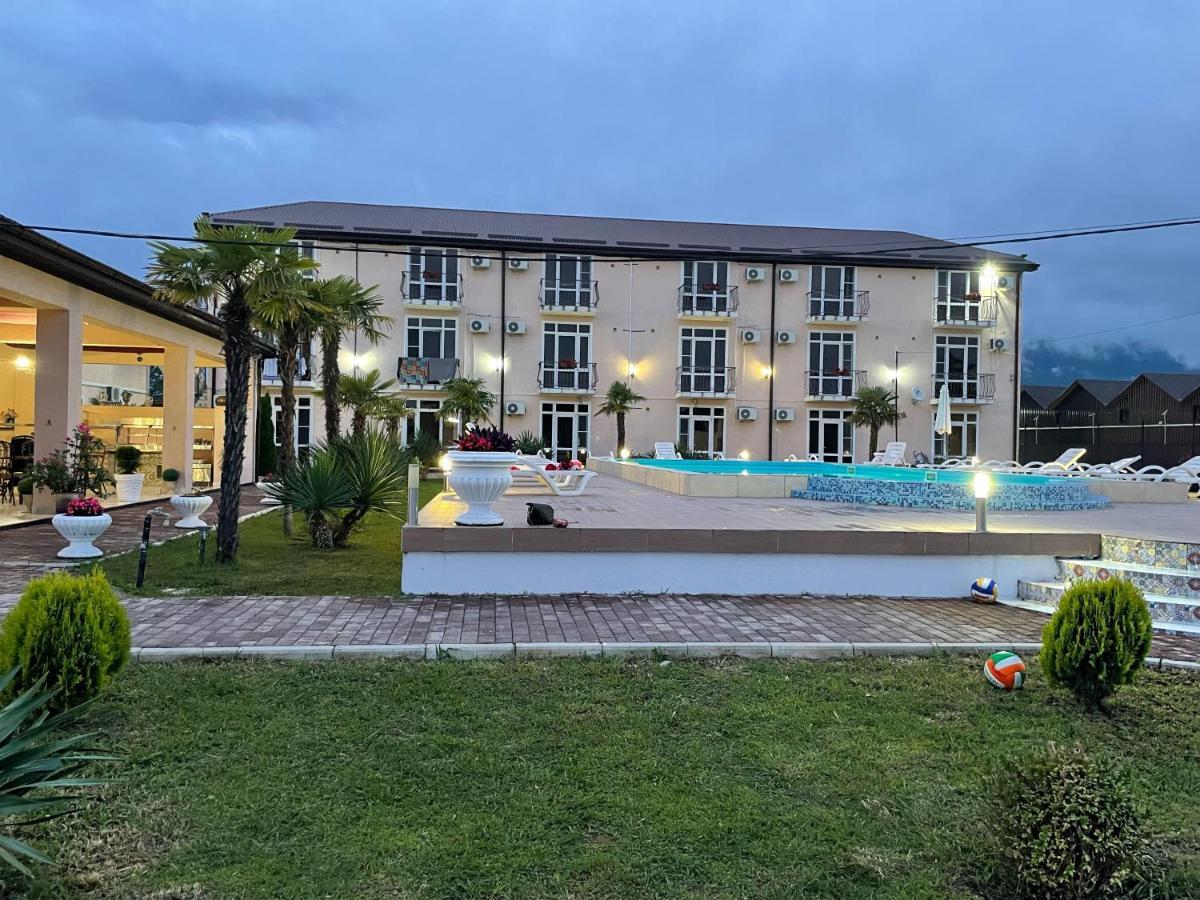 Hotel Askar Alakhadzi 外观 照片