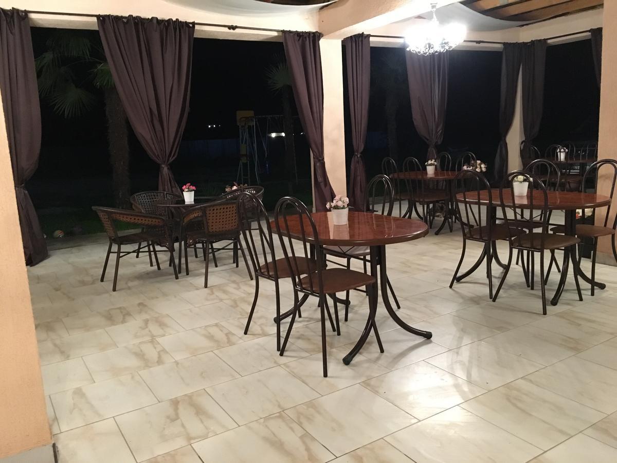 Hotel Askar Alakhadzi 外观 照片