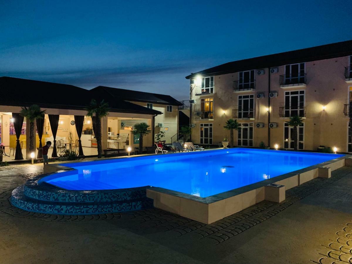 Hotel Askar Alakhadzi 外观 照片